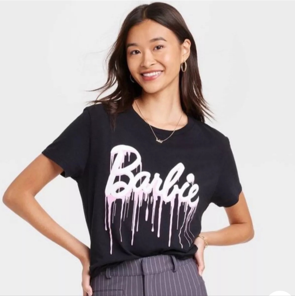 Barbie Pink Drip Logo Black Graphic Tee NWOT Medium
